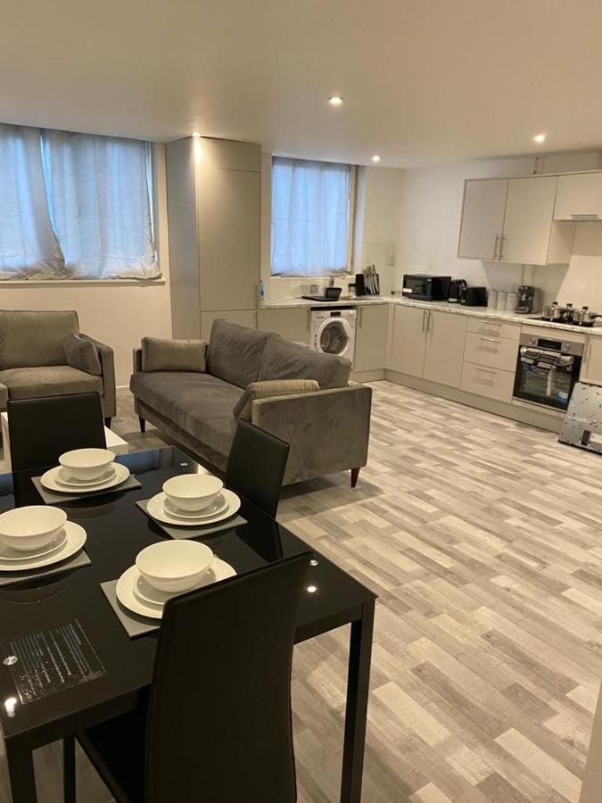 Suites By Rehoboth - Overcomers- Deptford London Luaran gambar