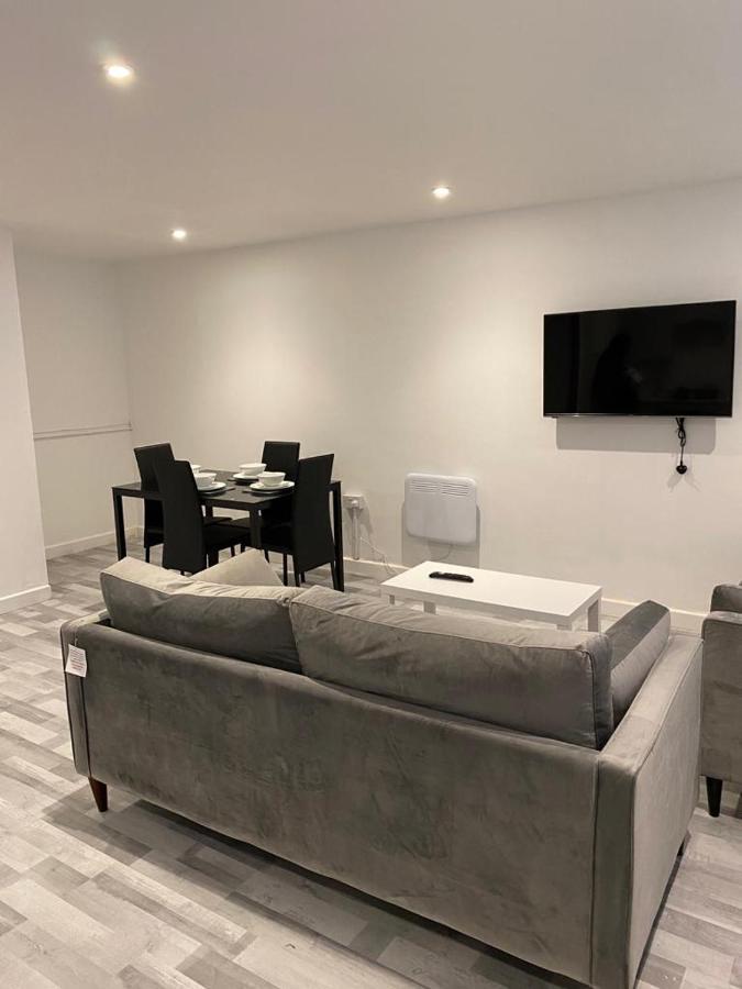 Suites By Rehoboth - Overcomers- Deptford London Luaran gambar