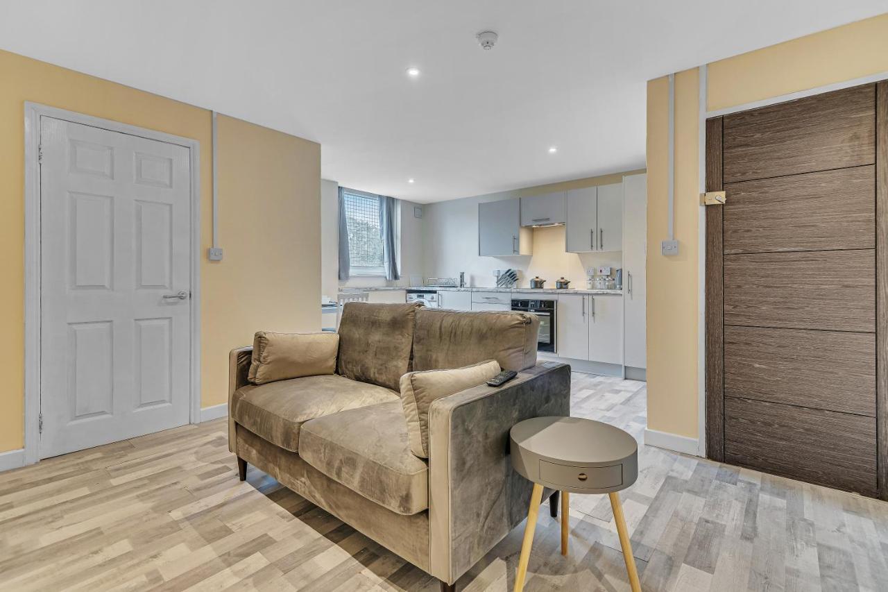 Suites By Rehoboth - Overcomers- Deptford London Luaran gambar